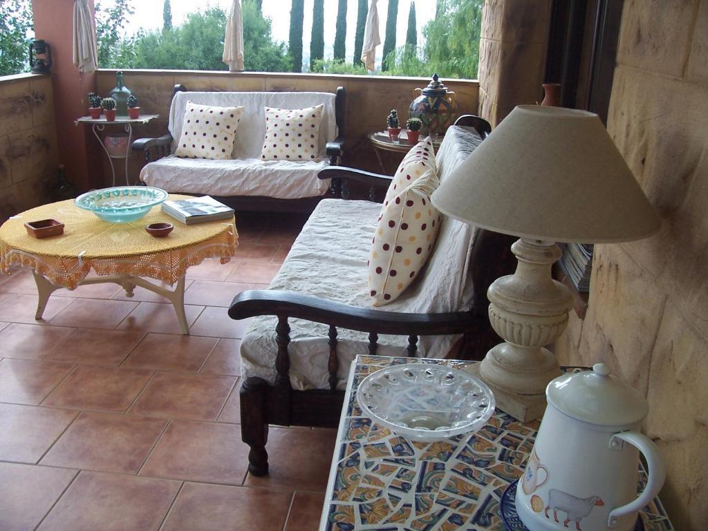 Laurel De La Reina Bed & Breakfast - Boutique La Zubia  Eksteriør billede