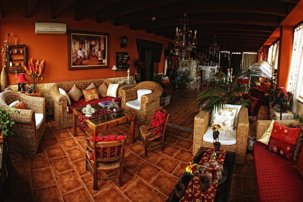Laurel De La Reina Bed & Breakfast - Boutique La Zubia  Eksteriør billede