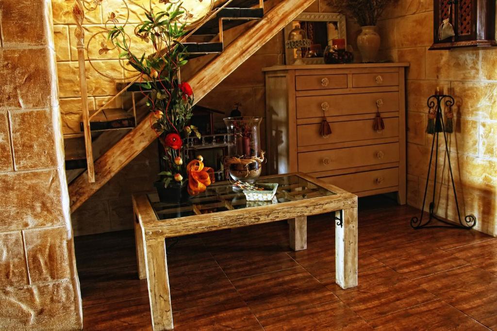Laurel De La Reina Bed & Breakfast - Boutique La Zubia  Eksteriør billede