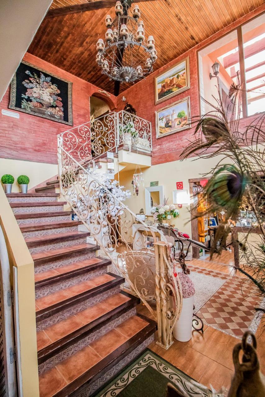 Laurel De La Reina Bed & Breakfast - Boutique La Zubia  Eksteriør billede