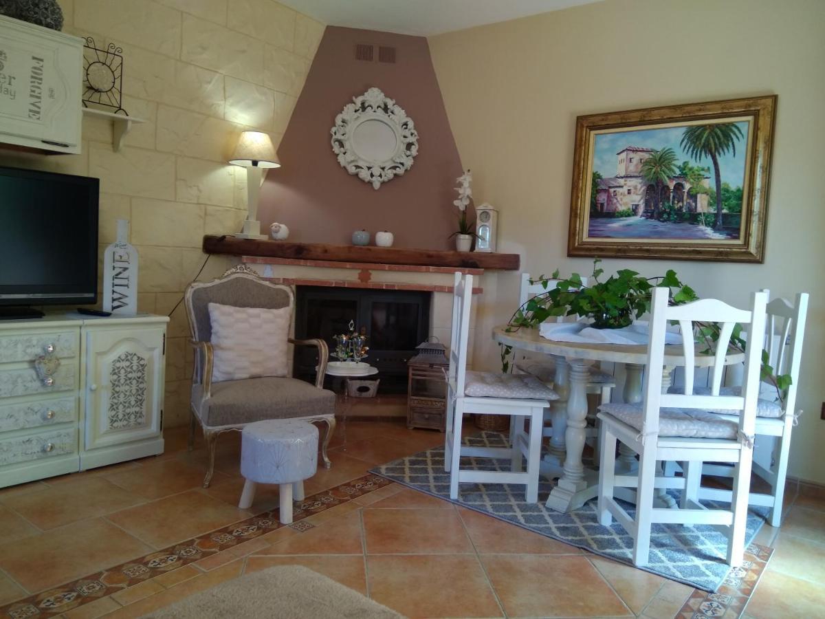 Laurel De La Reina Bed & Breakfast - Boutique La Zubia  Eksteriør billede